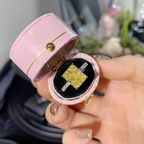 Anillo chapado en oro con diamante de alto contenido en carbono y abertura ajustable