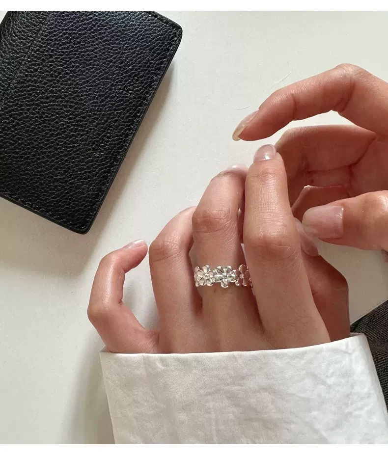 Anillo de flor de plata de ley 925